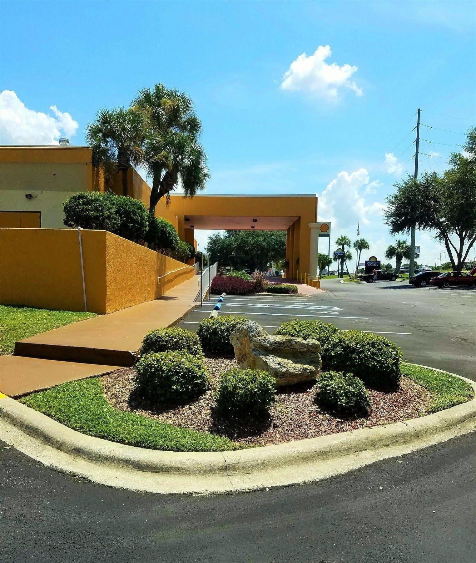 Days Inn & Suites By Wyndham Clermont Exterior foto